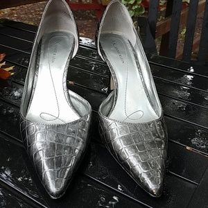 Charcoal heels